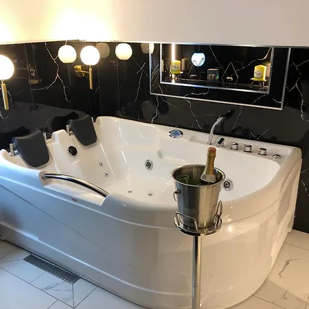 Rent 4 Rolandi Lägenhet Pogradec